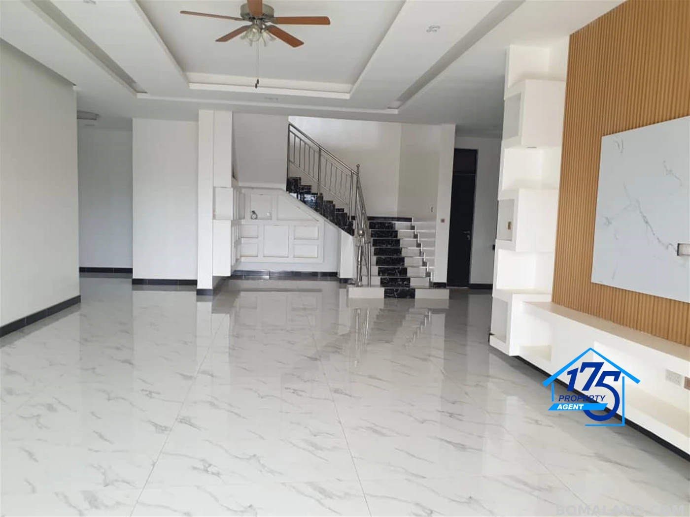 5 bedroom Duplex for sale in Najjera Wakiso Uganda