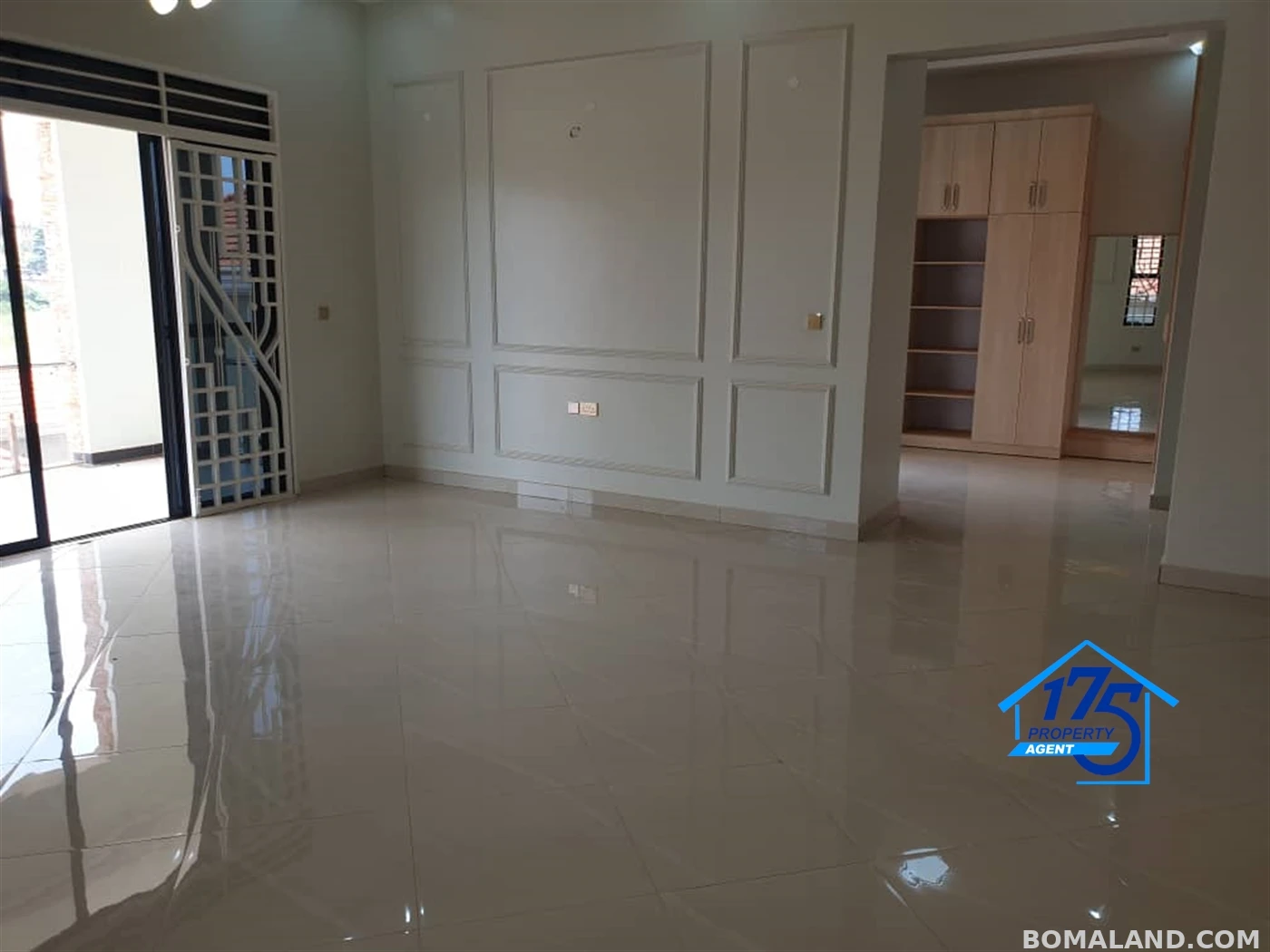 5 bedroom Duplex for sale in Kira Wakiso Uganda