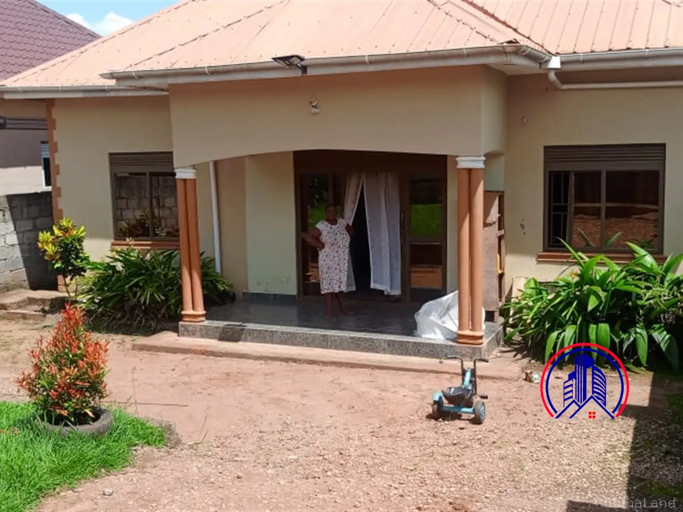 3 bedroom Bungalow for sale in Ssasi Wakiso Uganda