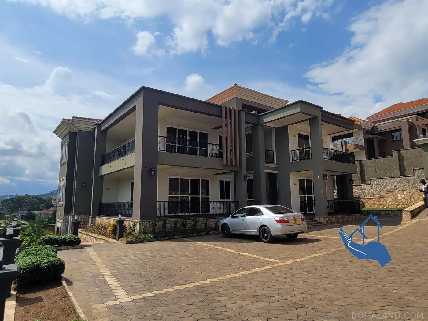 3 bedroom Mansion for sale in Munyonyo Kampala Uganda