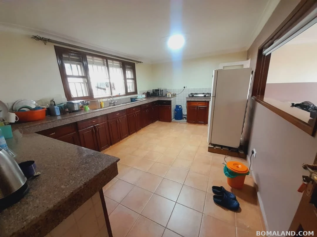 4 bedroom Bungalow for rent in Bbunga Kampala Uganda