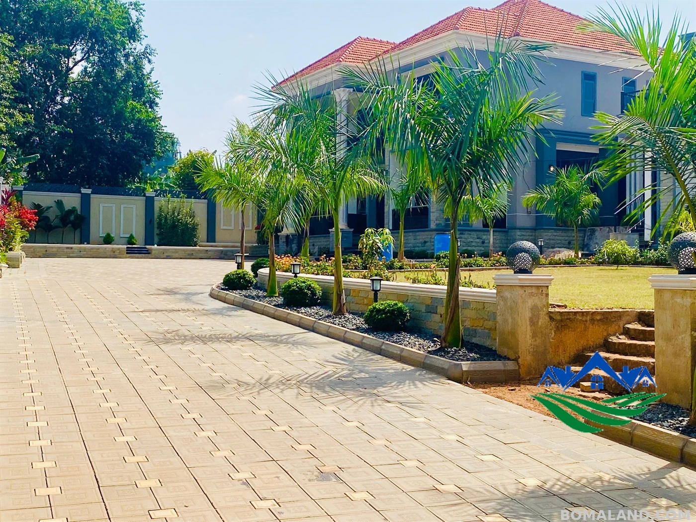7 bedroom Mansion for sale in Munyonyo Wakiso Uganda