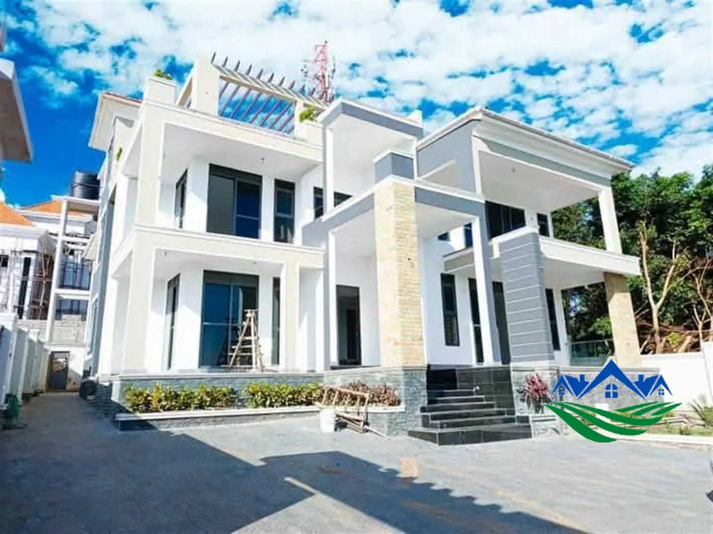 7 bedroom Mansion for sale in Kyanja Wakiso Uganda