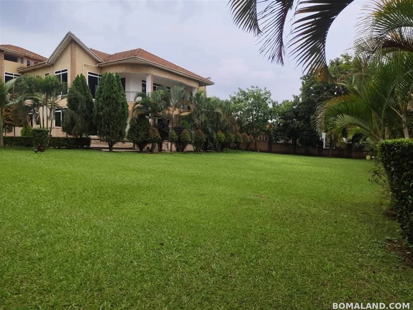 6 bedroom Mansion for sale in Rubaga Kampala Uganda