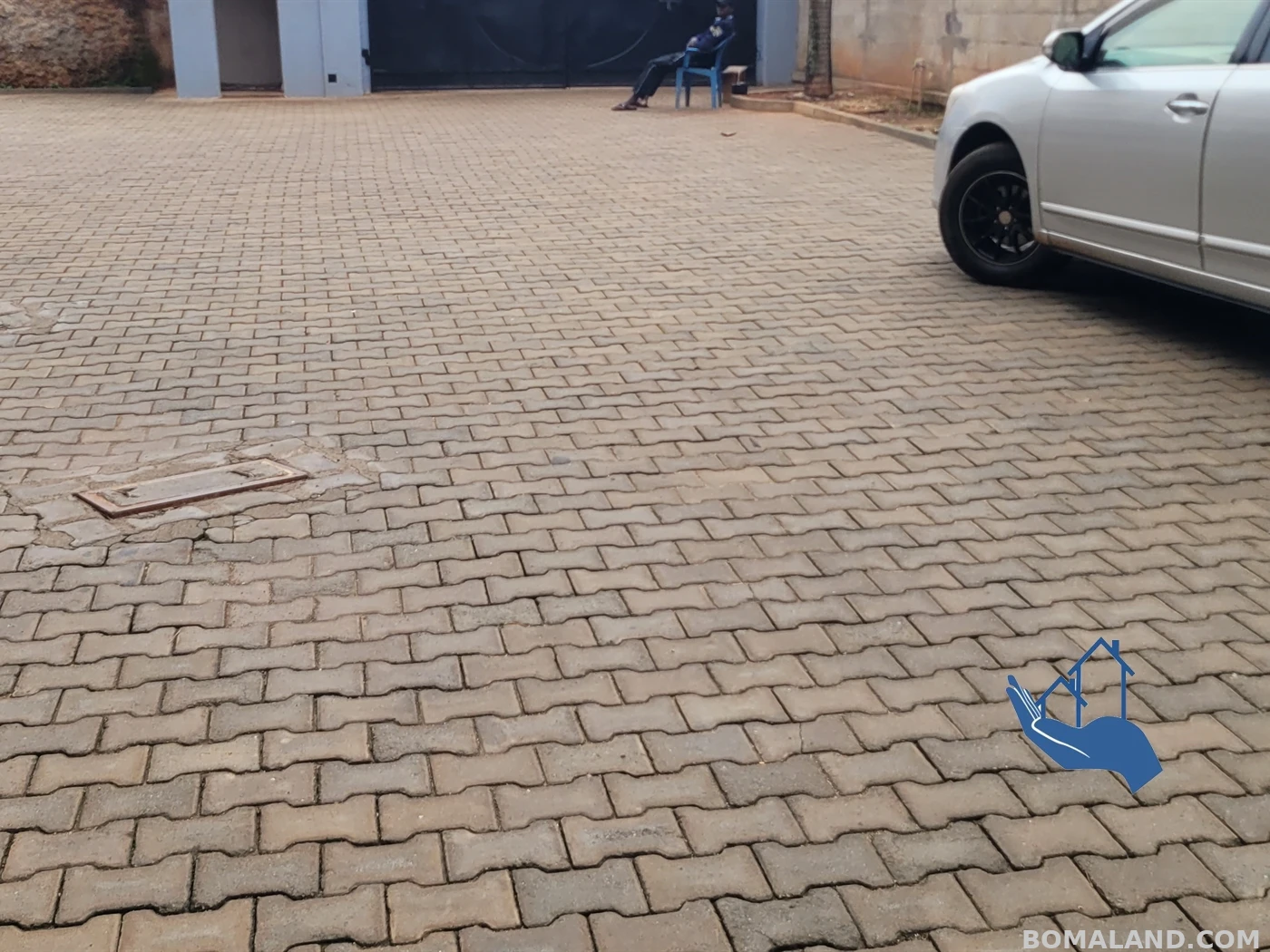 3 bedroom Apartment block for sale in Munyonyo Kampala Uganda