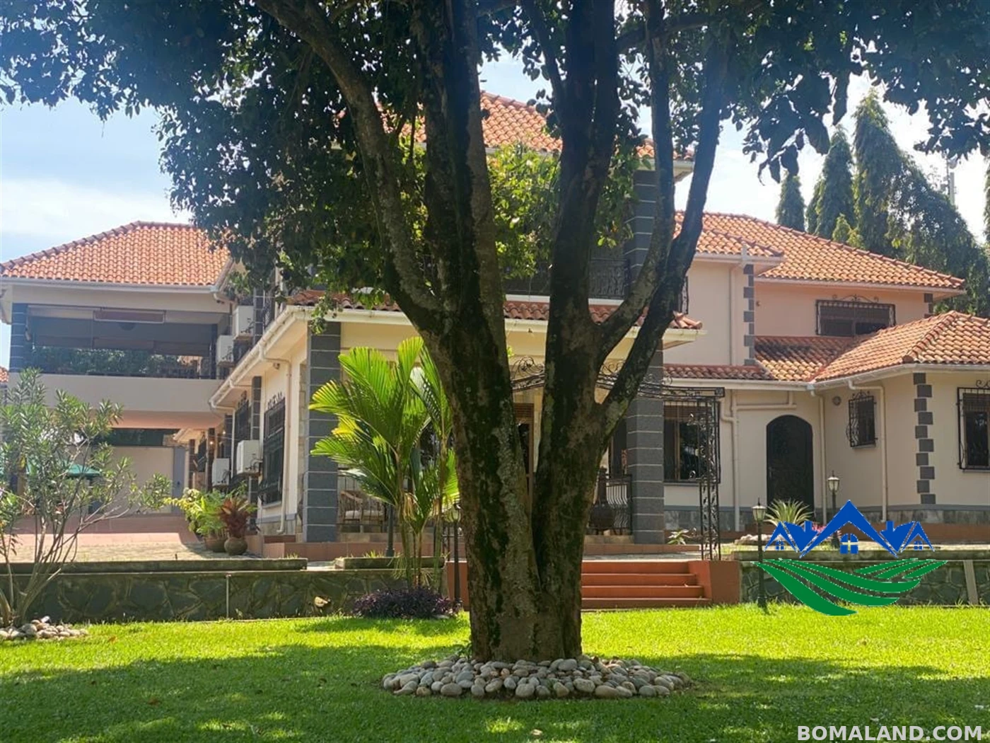 7 bedroom Mansion for sale in Entebbe Wakiso Uganda