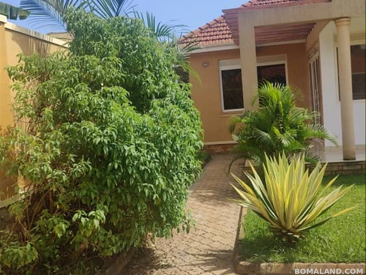 4 bedroom Storeyed house for sale in Kitende Wakiso Uganda