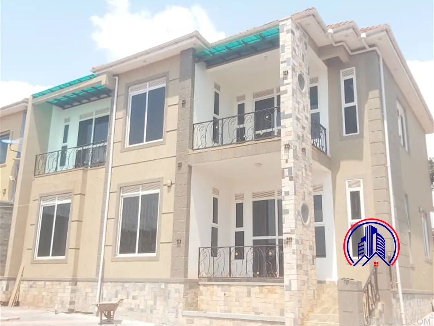 6 bedroom Storeyed house for sale in Kajjansi Wakiso Uganda