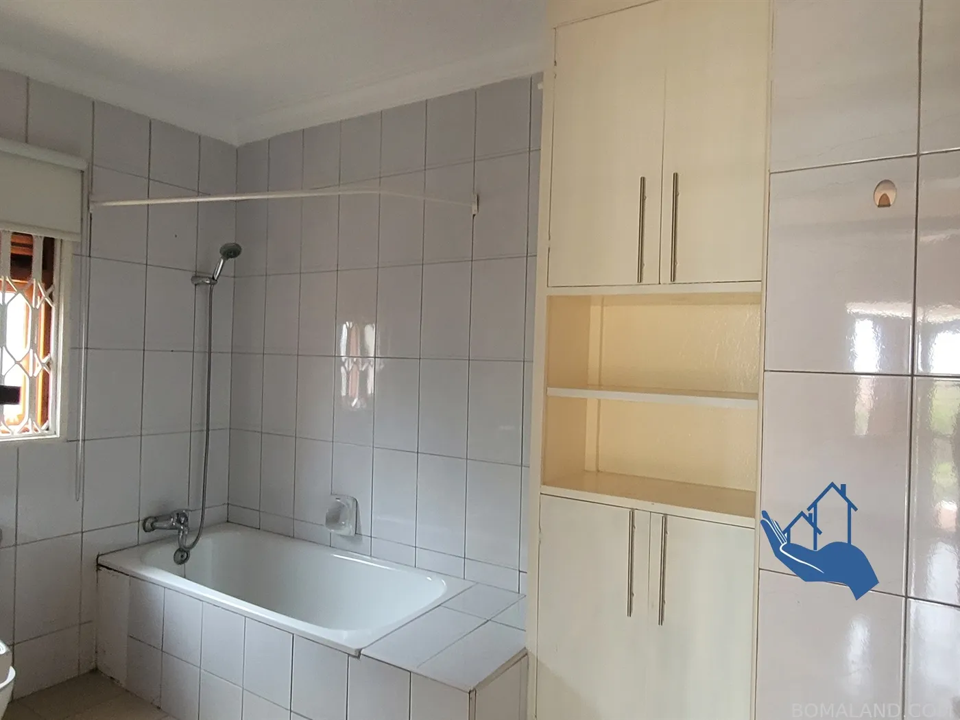 4 bedroom Bungalow for sale in Kansanga Kampala Uganda