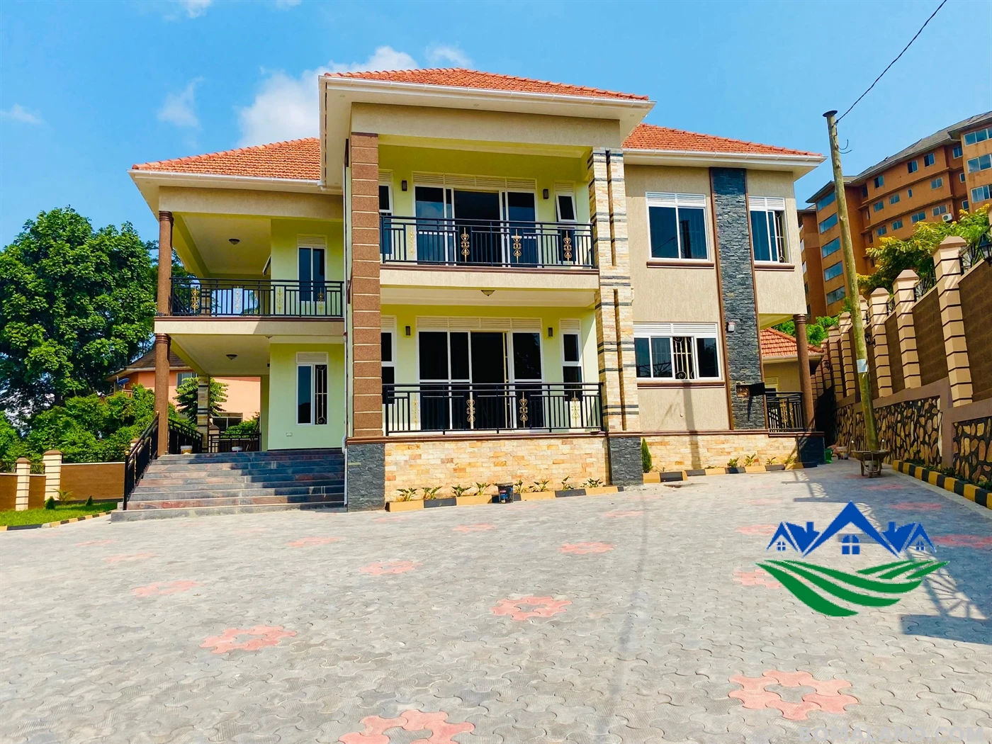 7 bedroom Mansion for sale in Bwebajja Wakiso Uganda