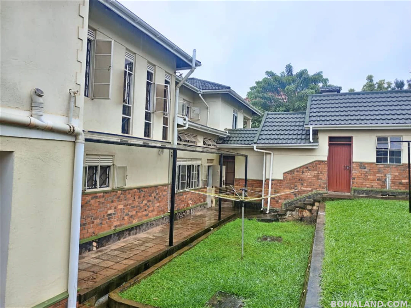 7 bedroom Storeyed house for sale in Muyenga Kampala Uganda