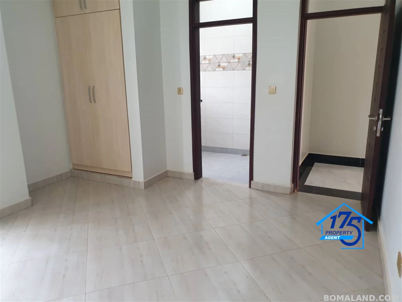 5 bedroom Duplex for sale in Kira Wakiso Uganda