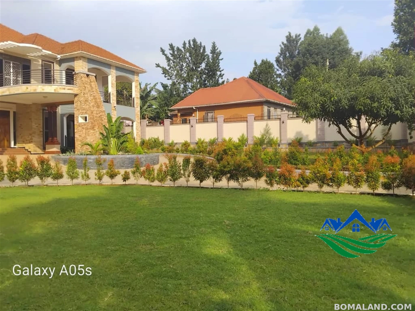 7 bedroom Mansion for sale in Gayaza Wakiso Uganda