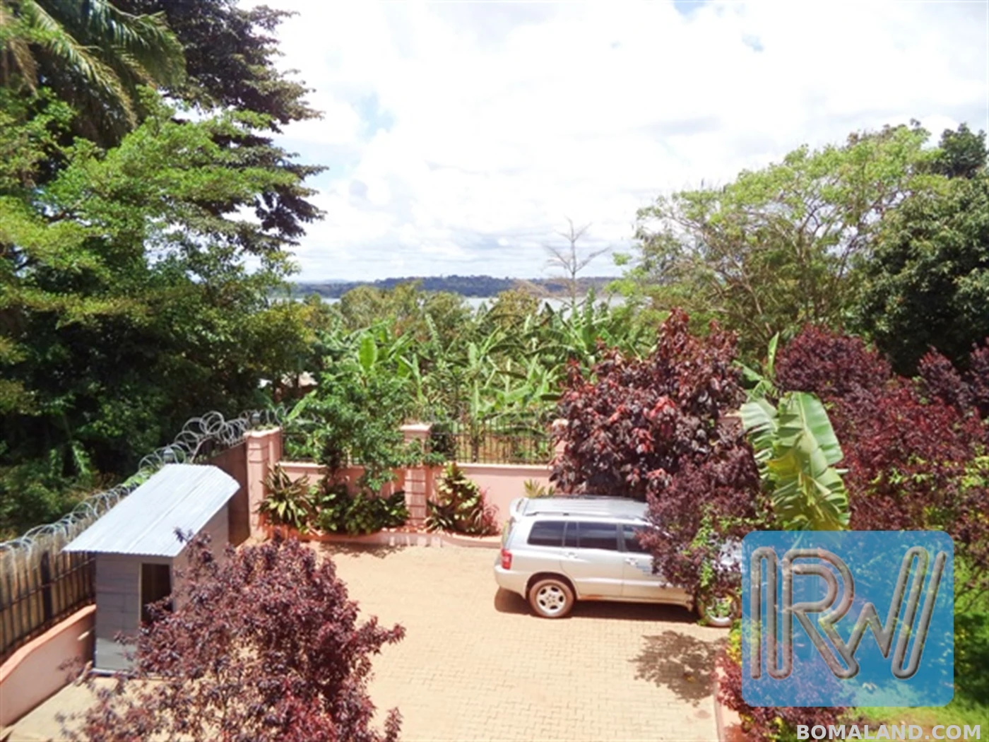 5 bedroom Storeyed house for sale in Entebbe Wakiso Uganda