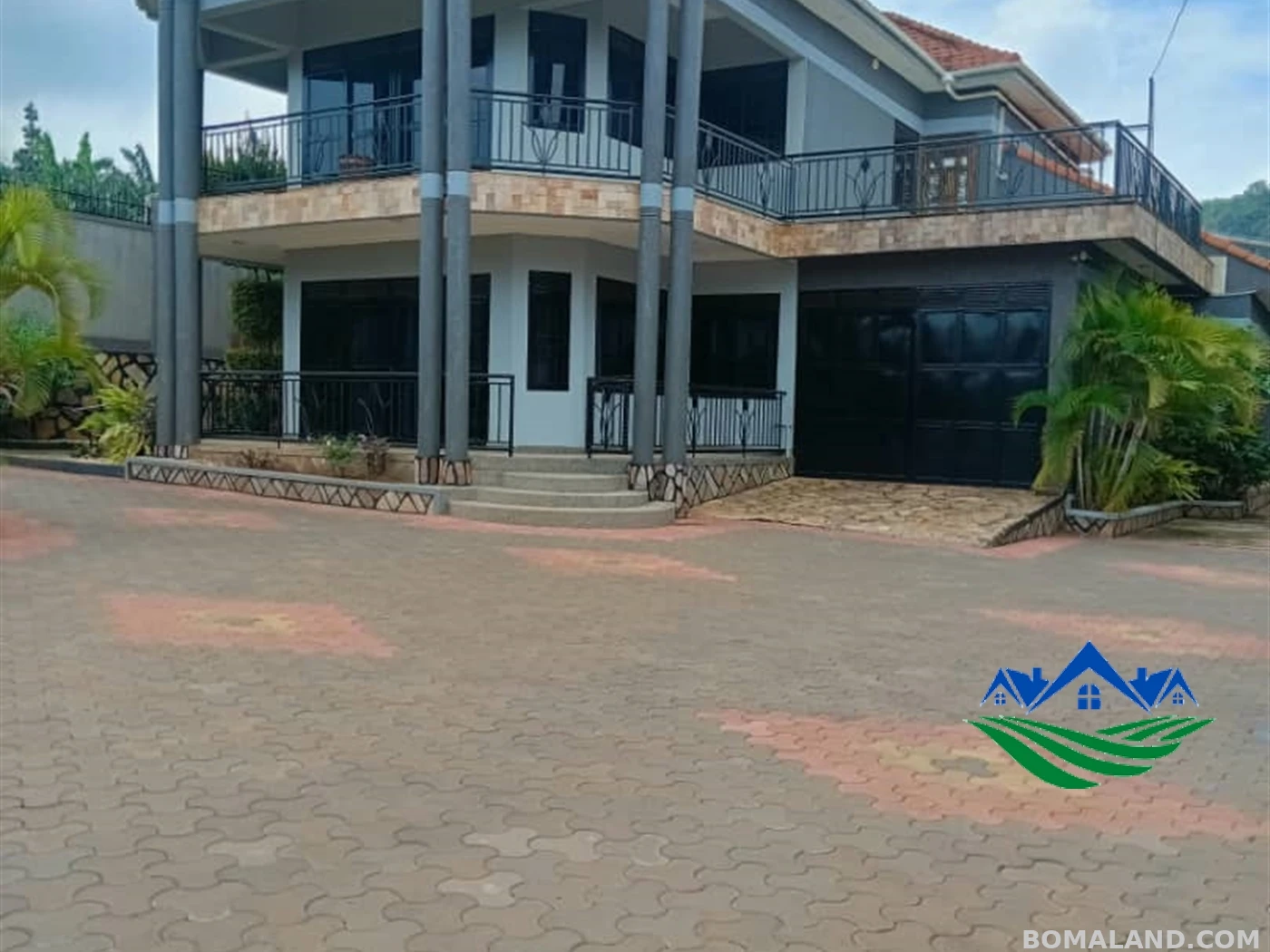 6 bedroom Mansion for sale in Bwebajja Wakiso Uganda