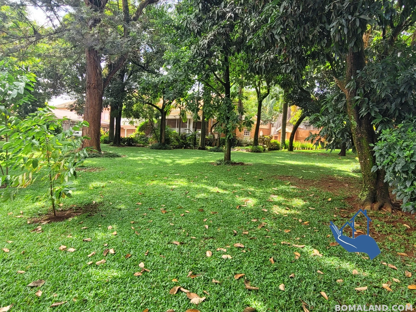 4 bedroom Bungalow for rent in Muyenga Kampala Uganda