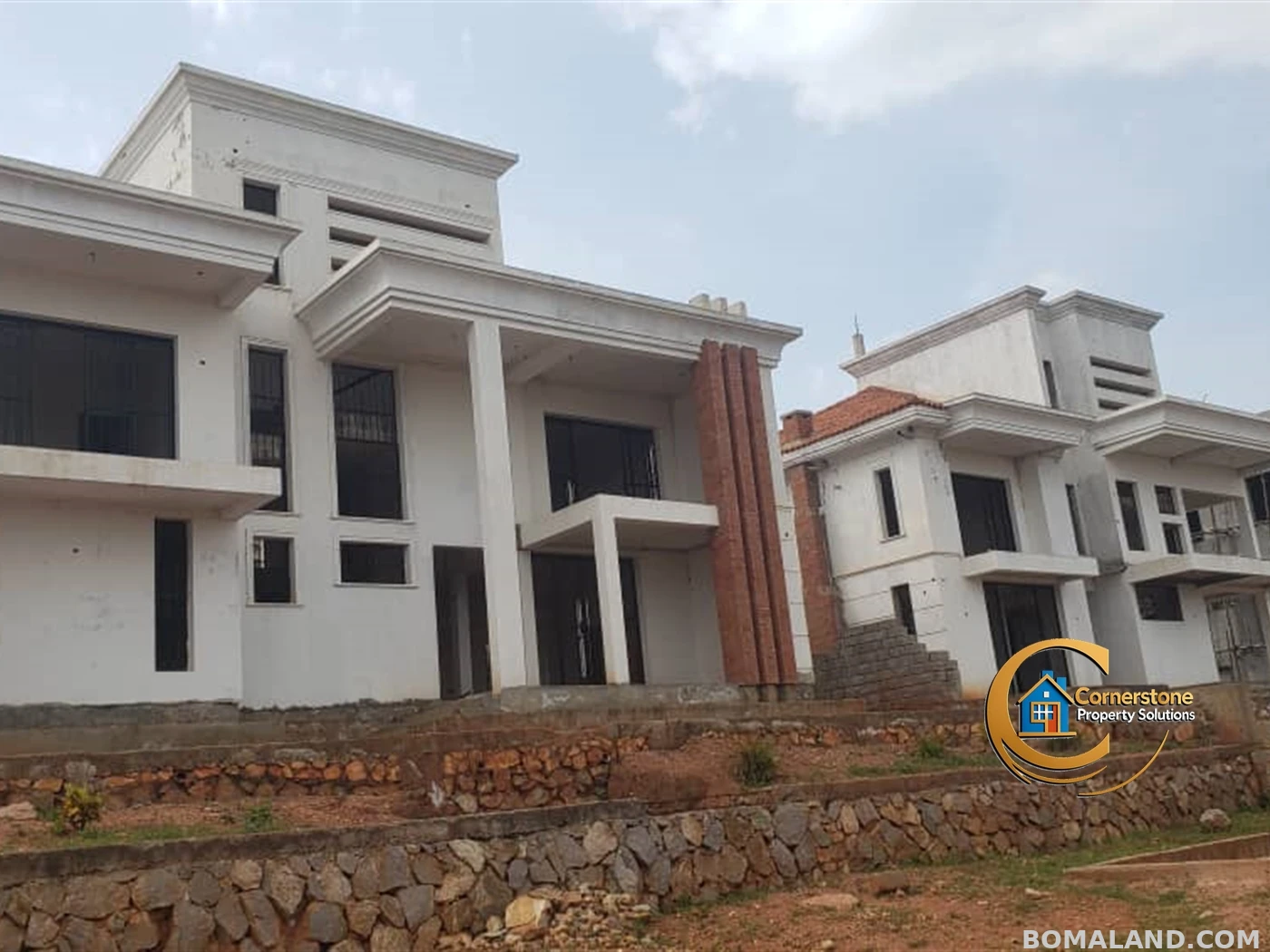 8 bedroom Storeyed house for sale in Lubowa Wakiso Uganda