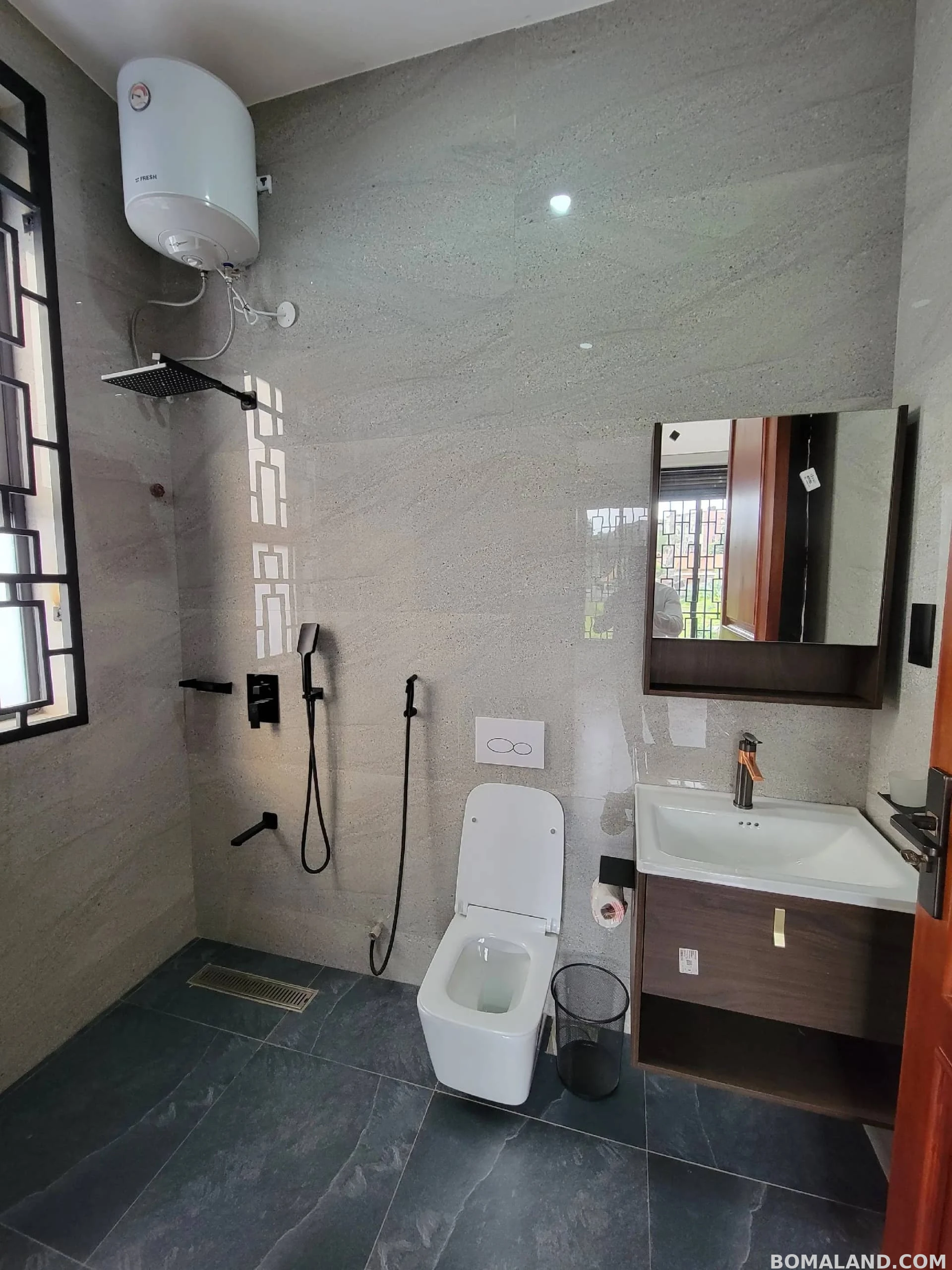 4 bedroom Storeyed house for sale in Kiwaatule Kampala Uganda