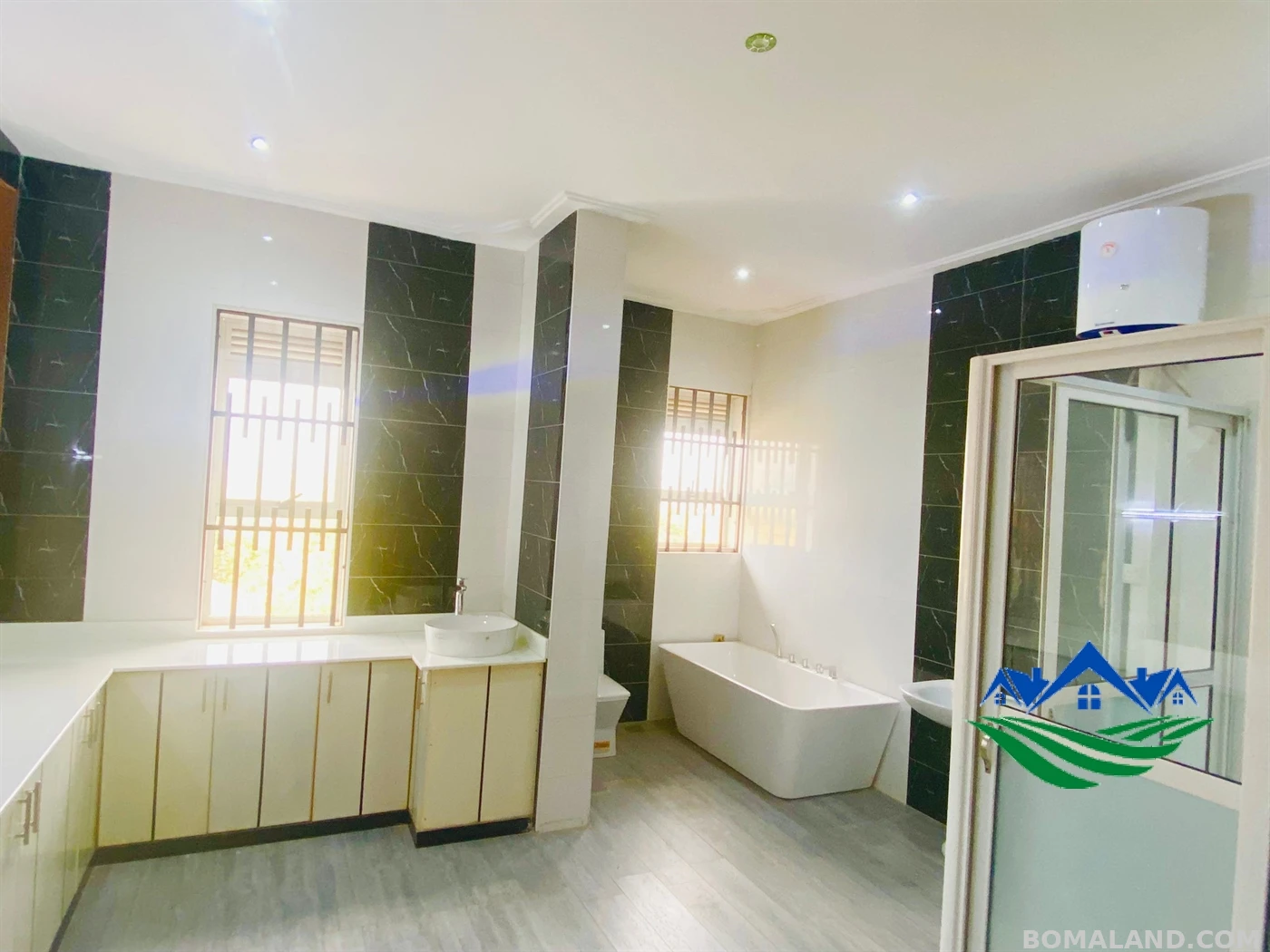 4 bedroom Mansion for sale in Kawuku Wakiso Uganda