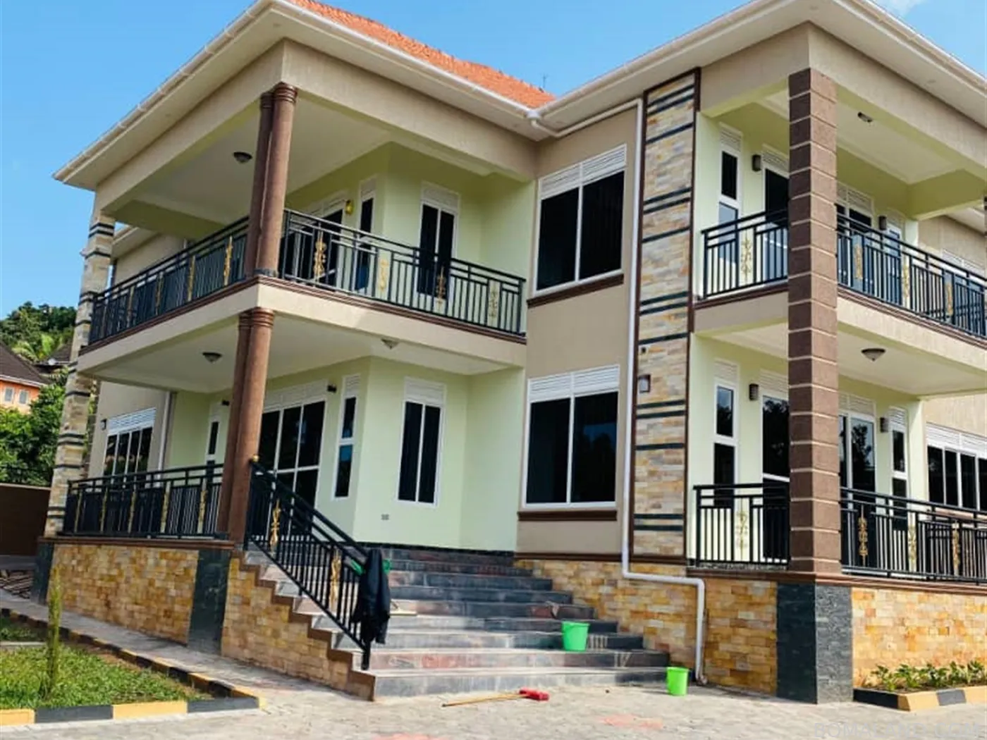 6 bedroom Mansion for sale in Bwebajja Wakiso Uganda