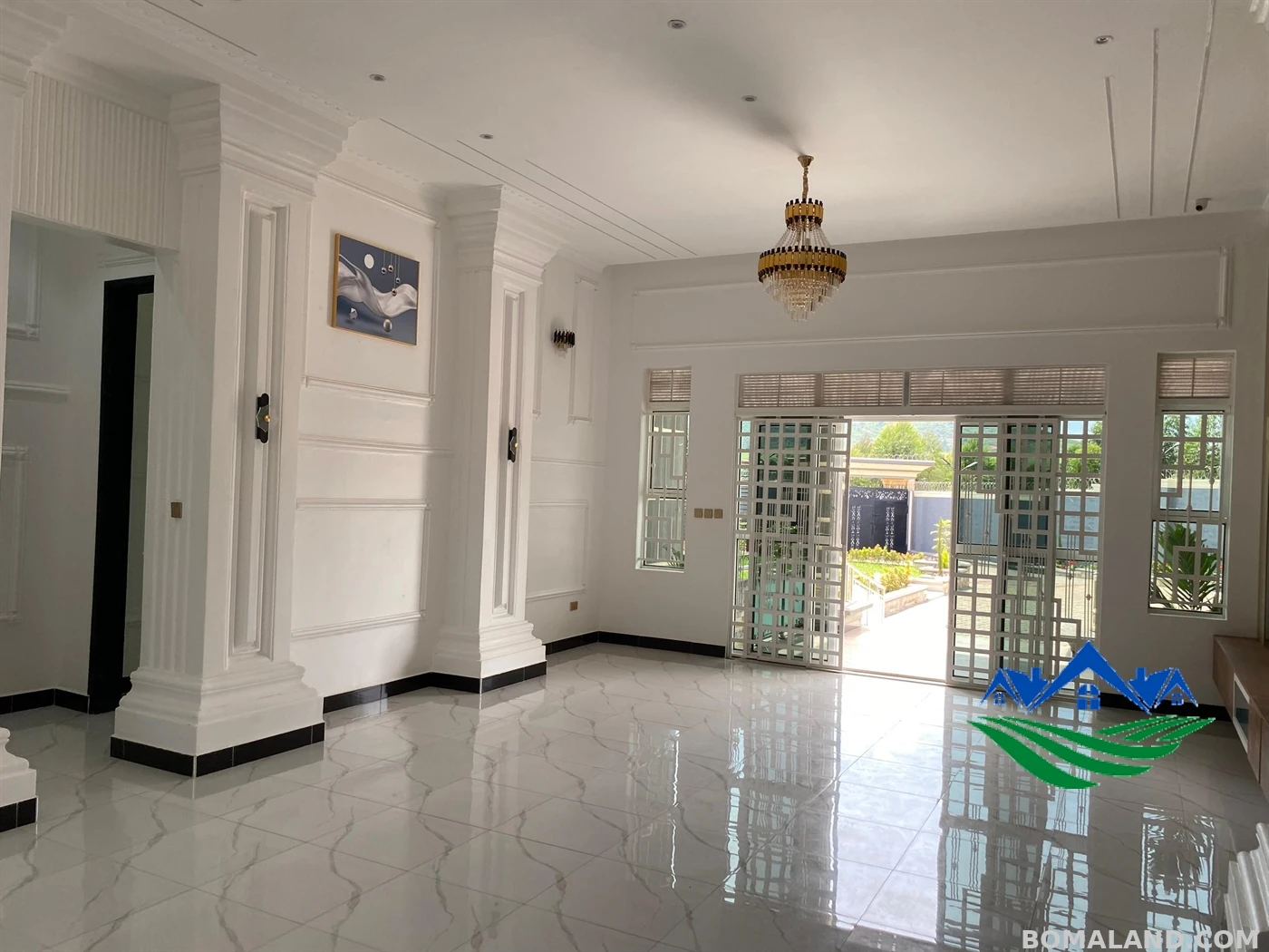 5 bedroom Bungalow for sale in Kajjansi Wakiso Uganda