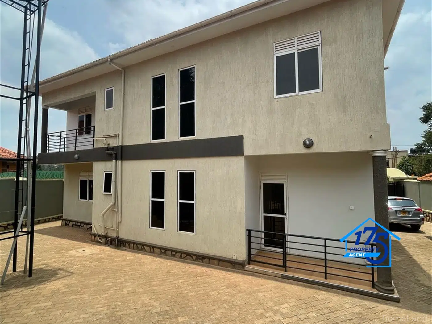 6 bedroom Mansion for sale in Najjera Wakiso Uganda