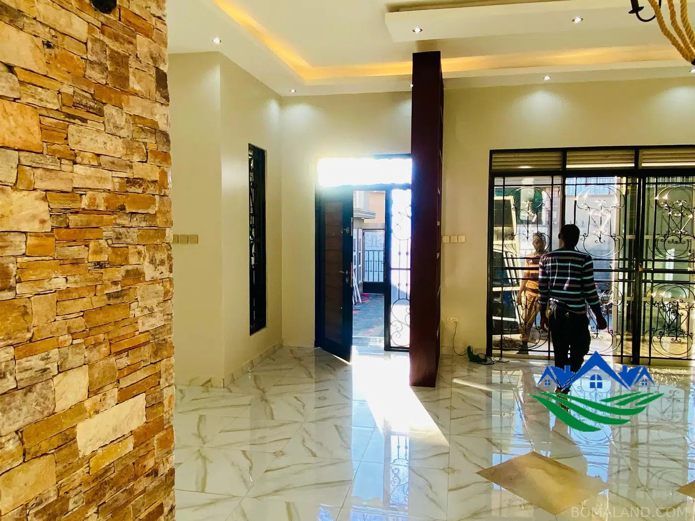6 bedroom Bungalow for sale in Akright Wakiso Uganda
