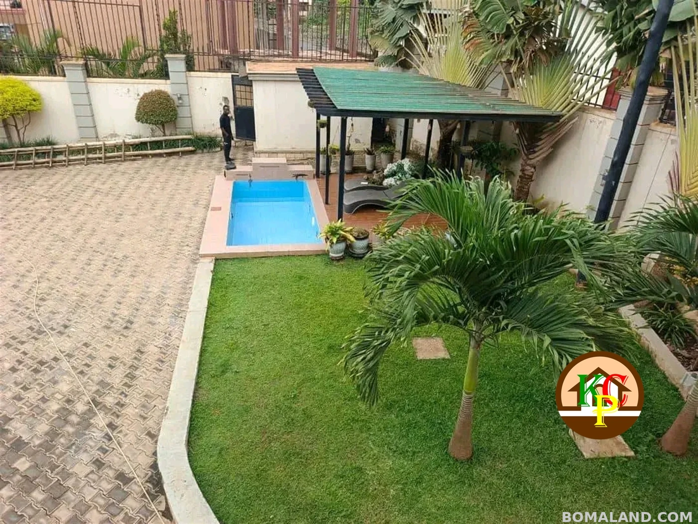 6 bedroom Duplex for rent in Kira Wakiso Uganda