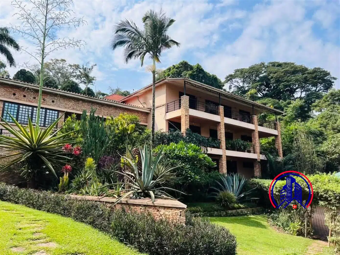 6 bedroom Mansion for rent in Mbuya Kampala Uganda