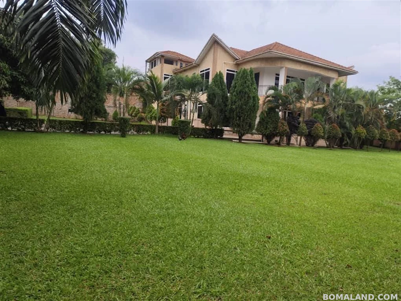 6 bedroom Mansion for sale in Rubaga Kampala Uganda