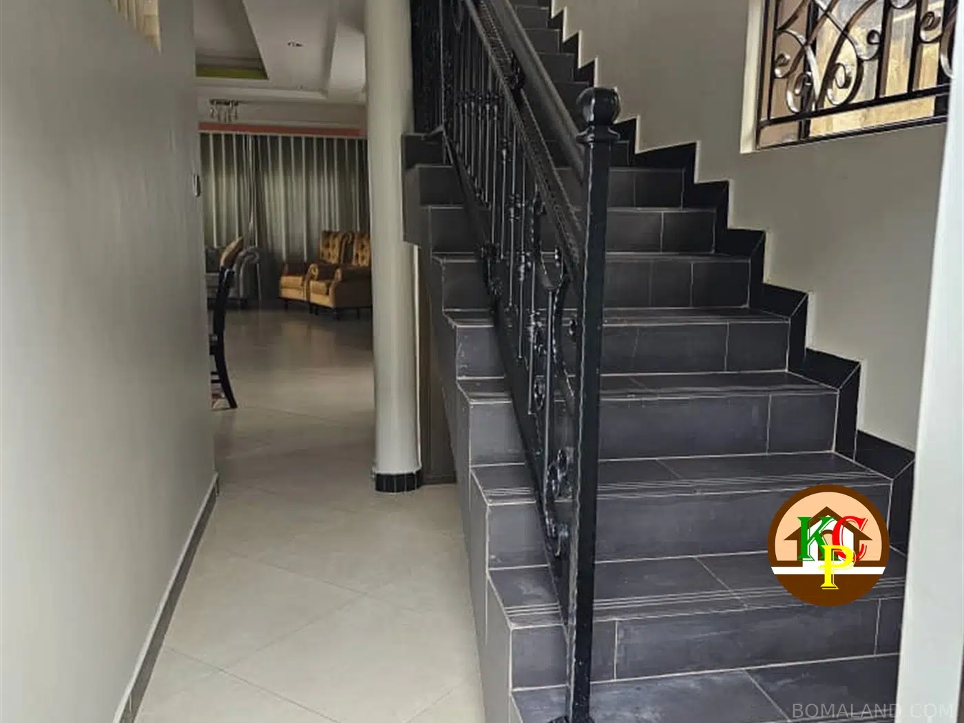 4 bedroom Storeyed house for rent in Kisaasi Kampala Uganda