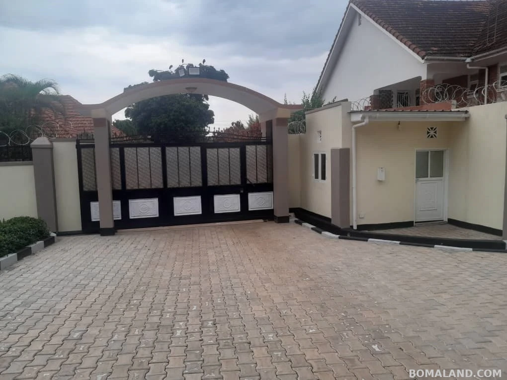 4 bedroom Bungalow for rent in Bbunga Kampala Uganda