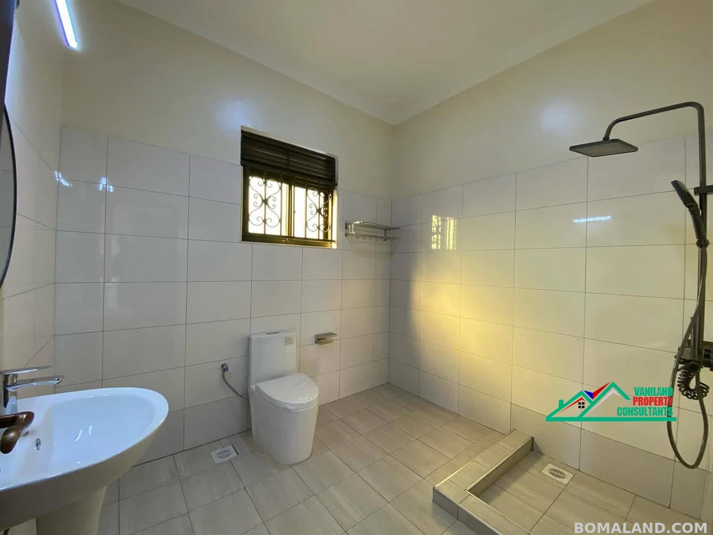 3 bedroom Villa for rent in Buwaate Wakiso Uganda