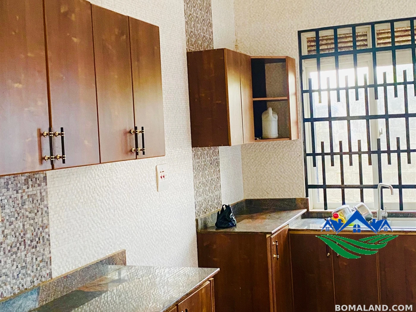 4 bedroom Mansion for sale in Kawuku Wakiso Uganda