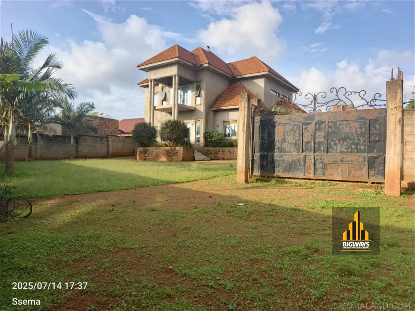 5 bedroom Storeyed house for sale in Kireka Wakiso Uganda