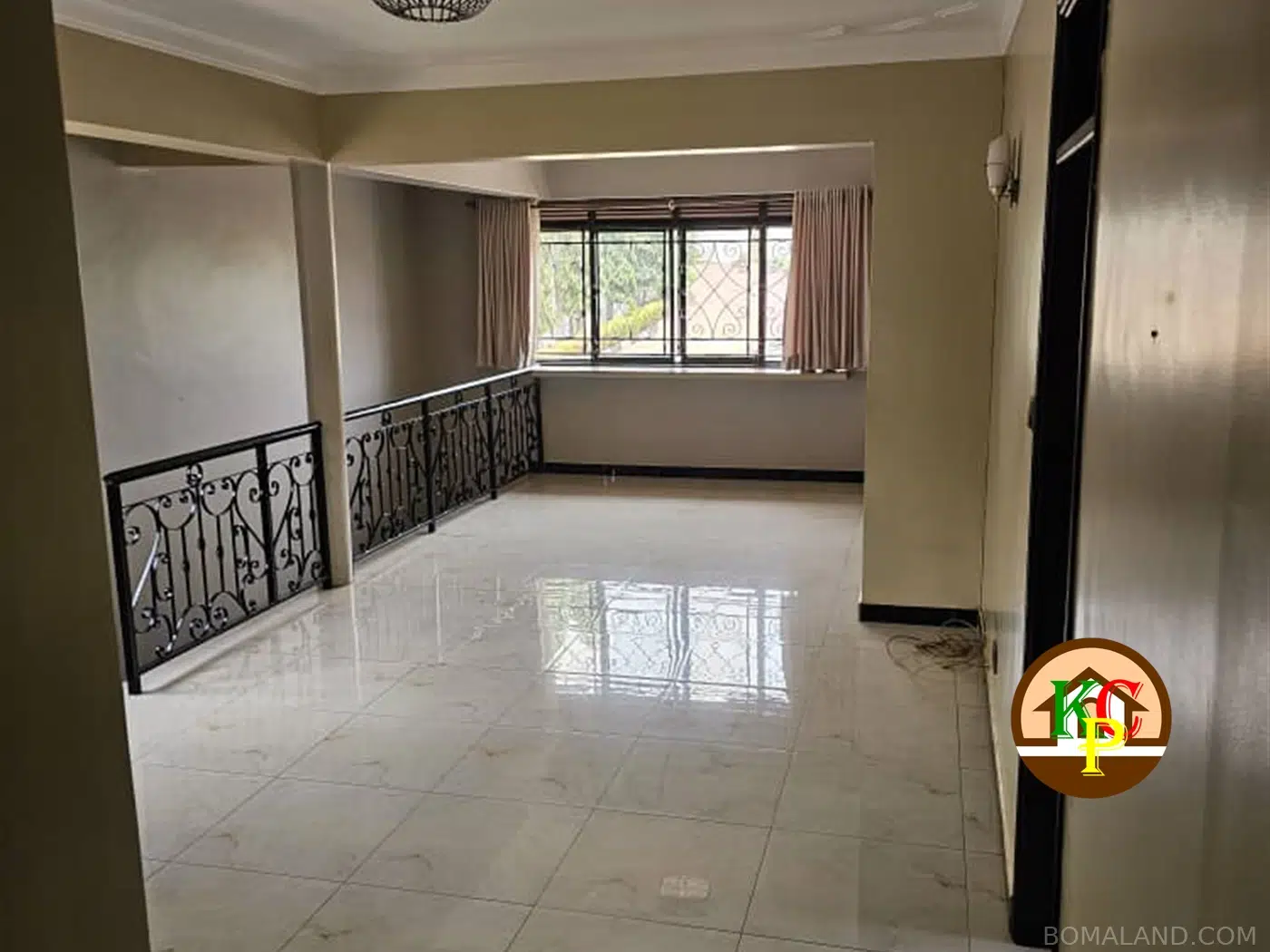 4 bedroom Storeyed house for rent in Kisaasi Kampala Uganda