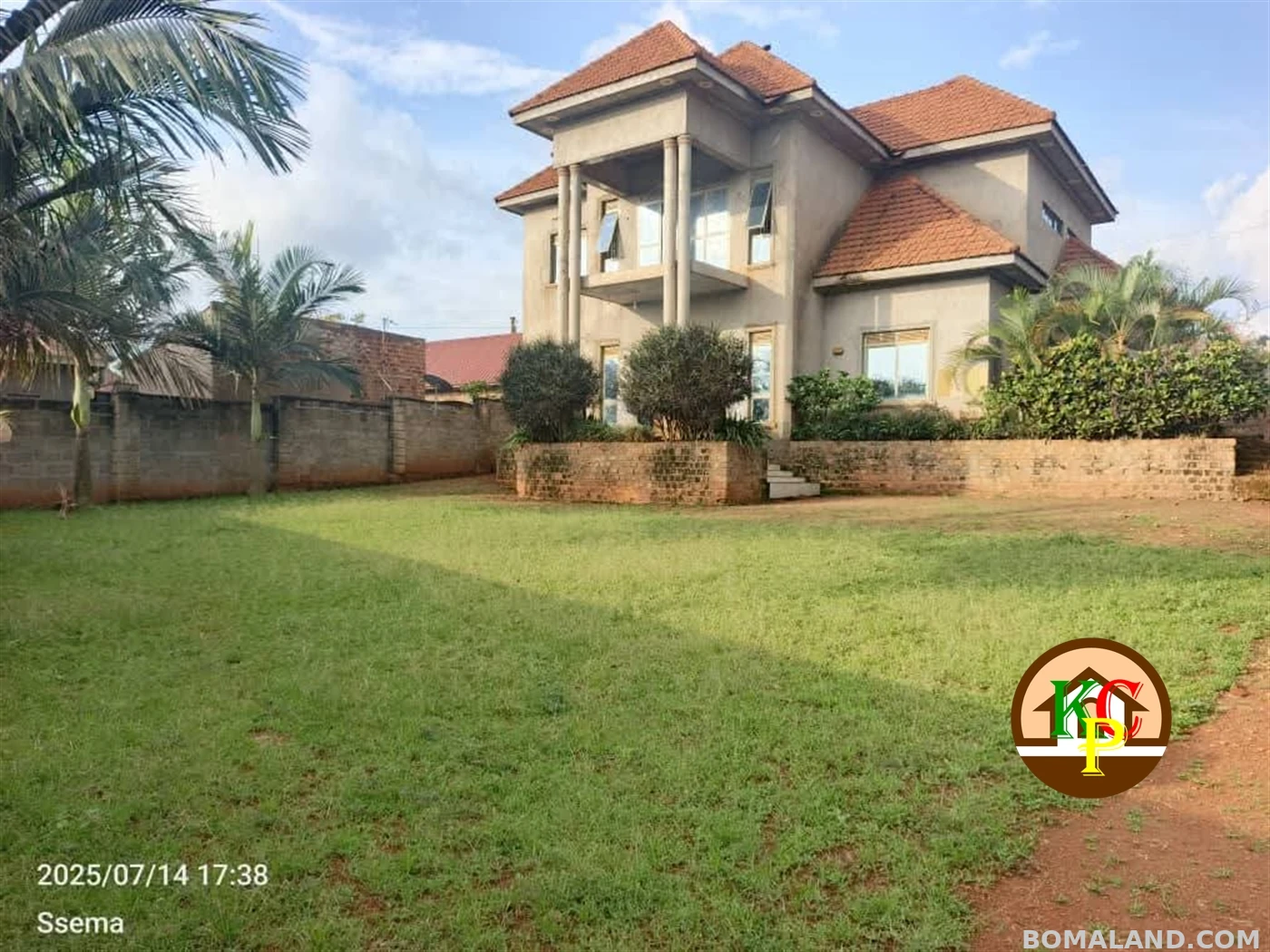 5 bedroom Storeyed house for sale in Kireka Wakiso Uganda