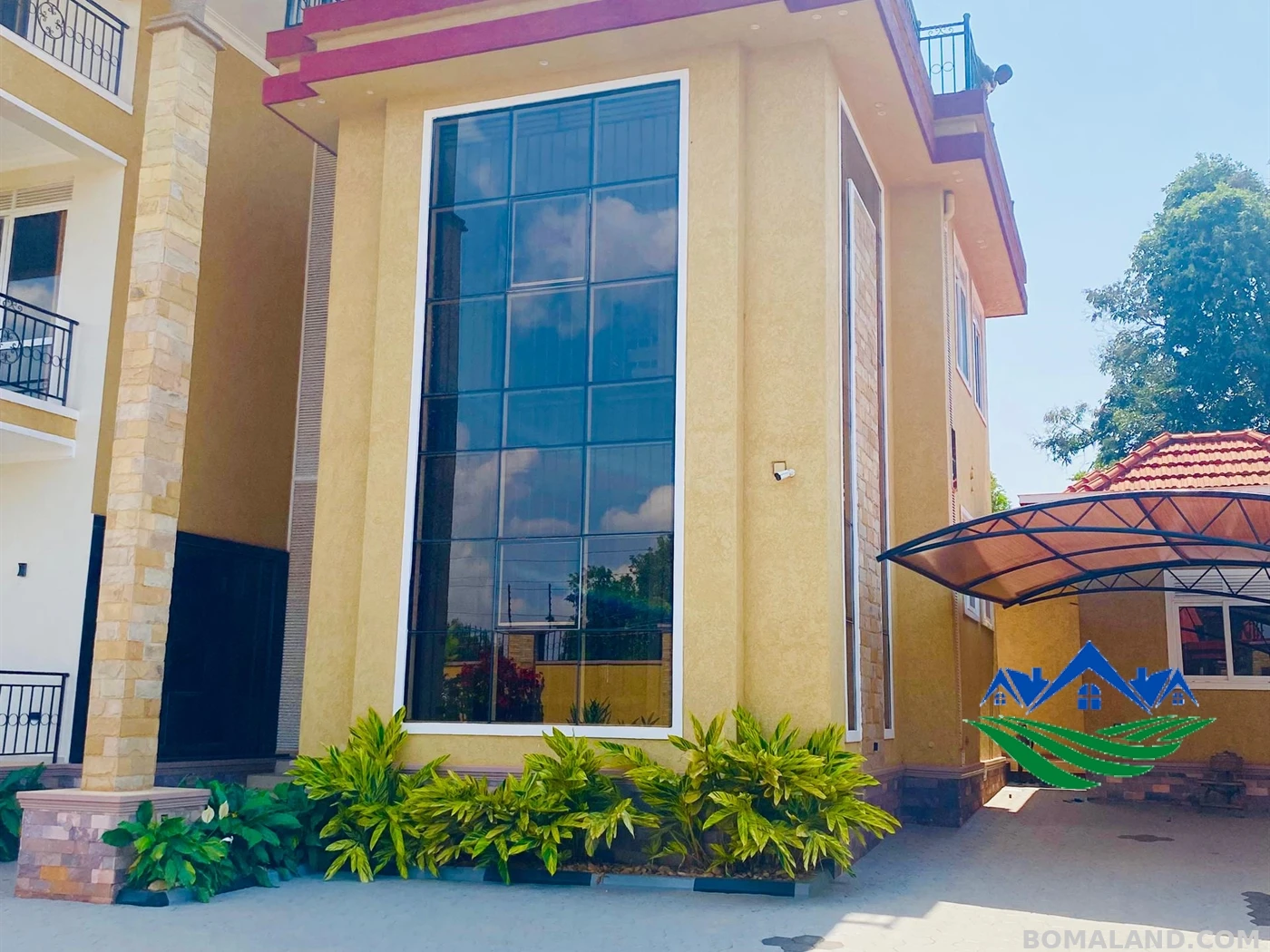7 bedroom Mansion for sale in Munyonyo Wakiso Uganda