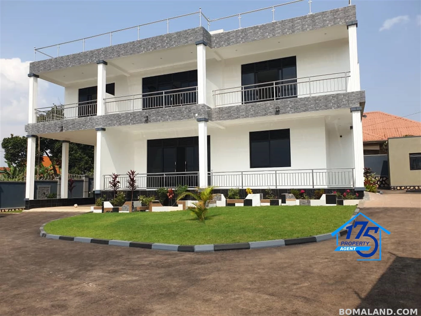 5 bedroom Duplex for sale in Najjera Wakiso Uganda