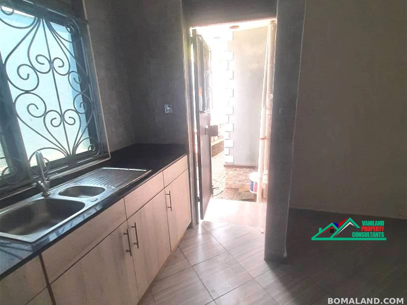 2 bedroom Semi Detached for rent in Kisaasi Kampala Uganda