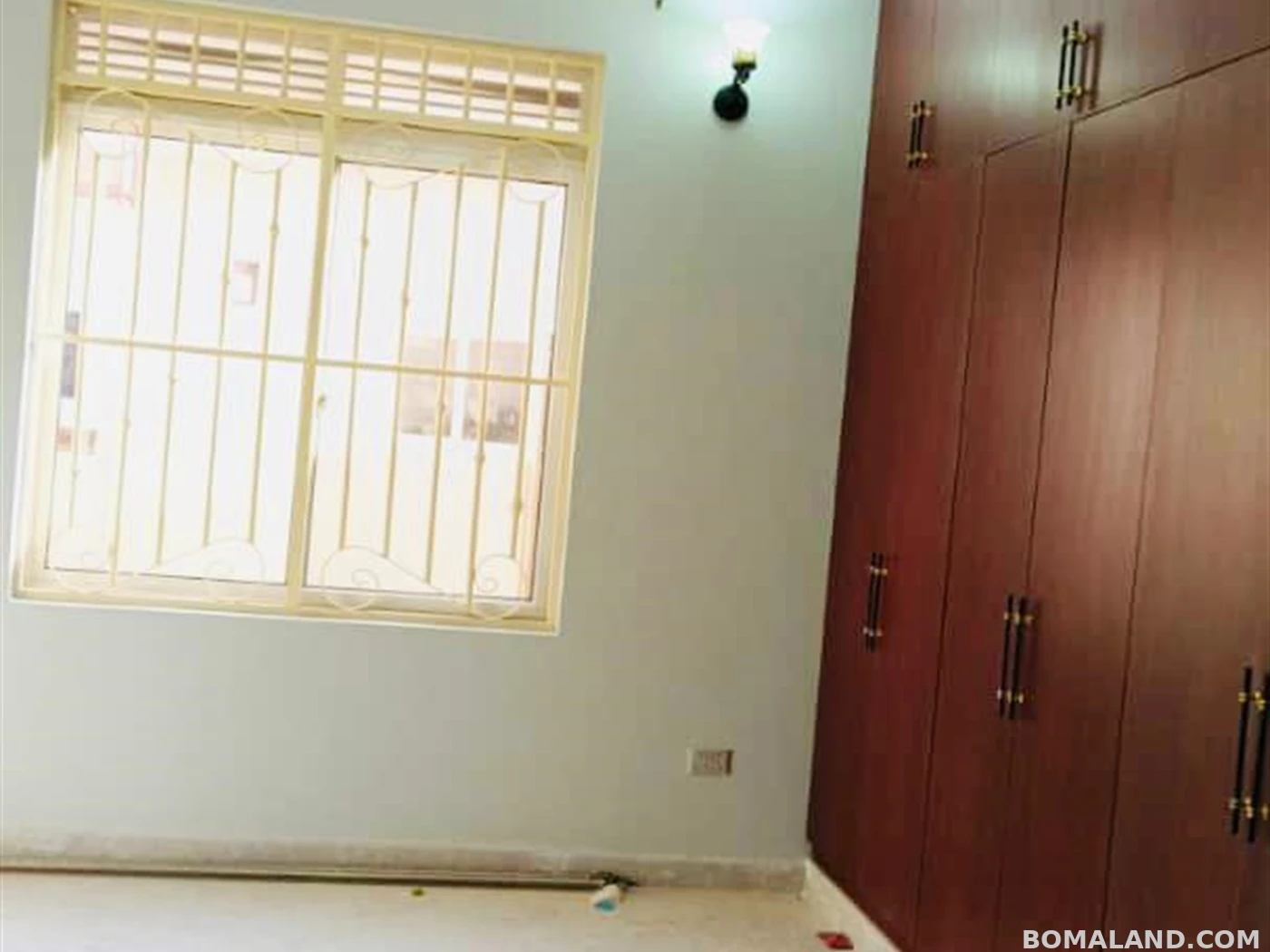 6 bedroom Storeyed house for sale in Bwebajja Wakiso Uganda