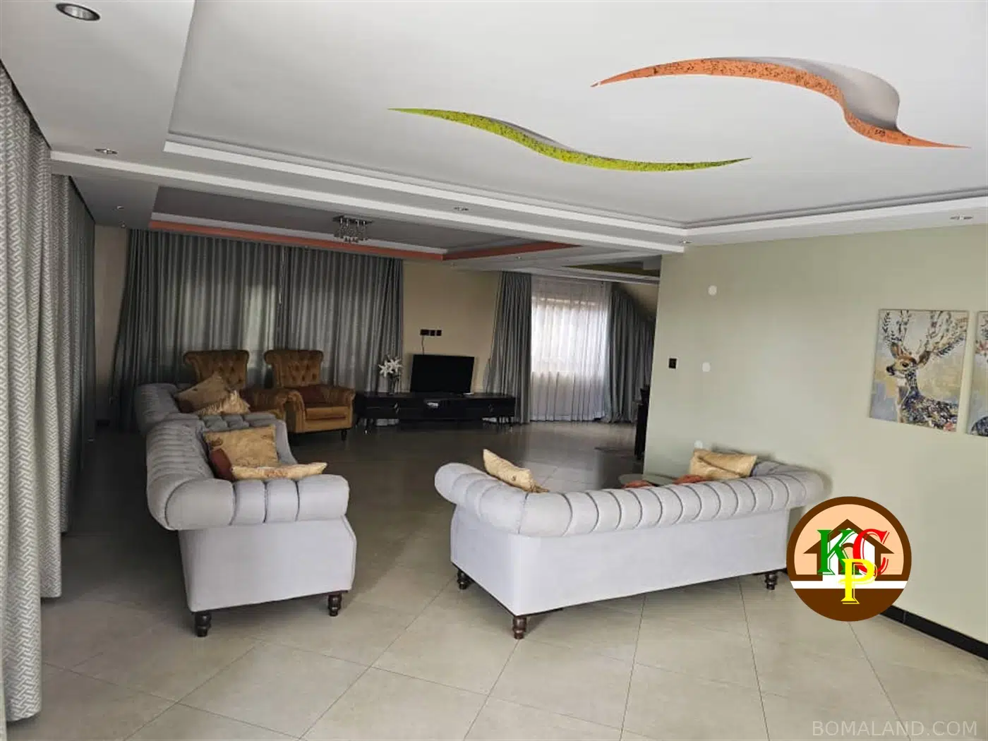 4 bedroom Storeyed house for rent in Kisaasi Kampala Uganda