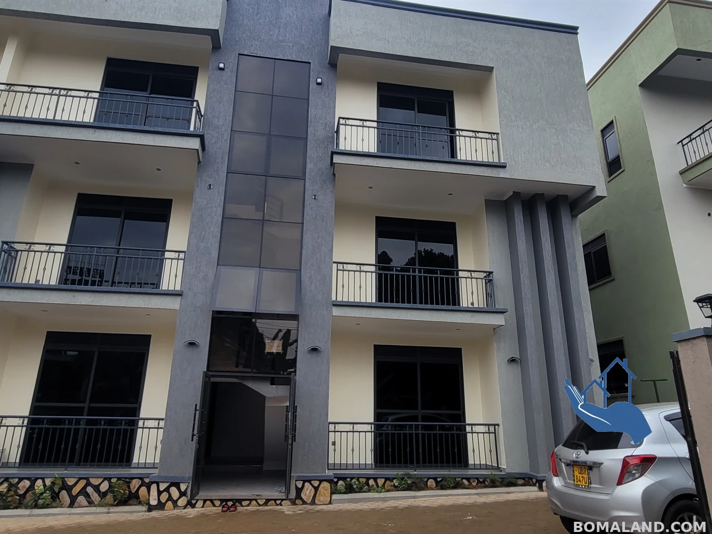 3 bedroom Apartment block for sale in Munyonyo Kampala Uganda