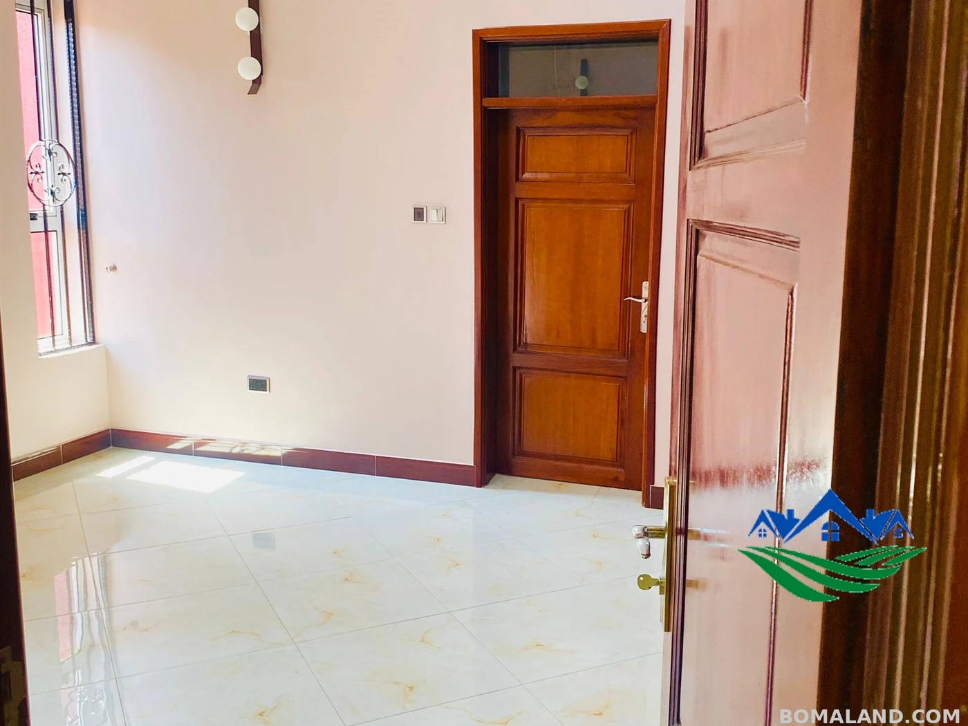 7 bedroom Mansion for sale in Munyonyo Wakiso Uganda