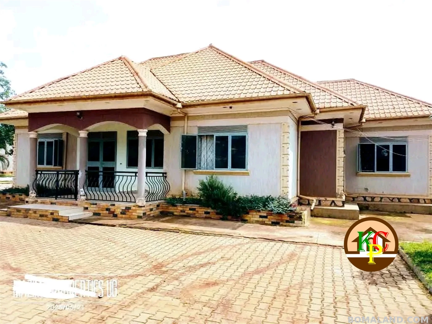 5 bedroom Bungalow for sale in Namugongo Wakiso Uganda