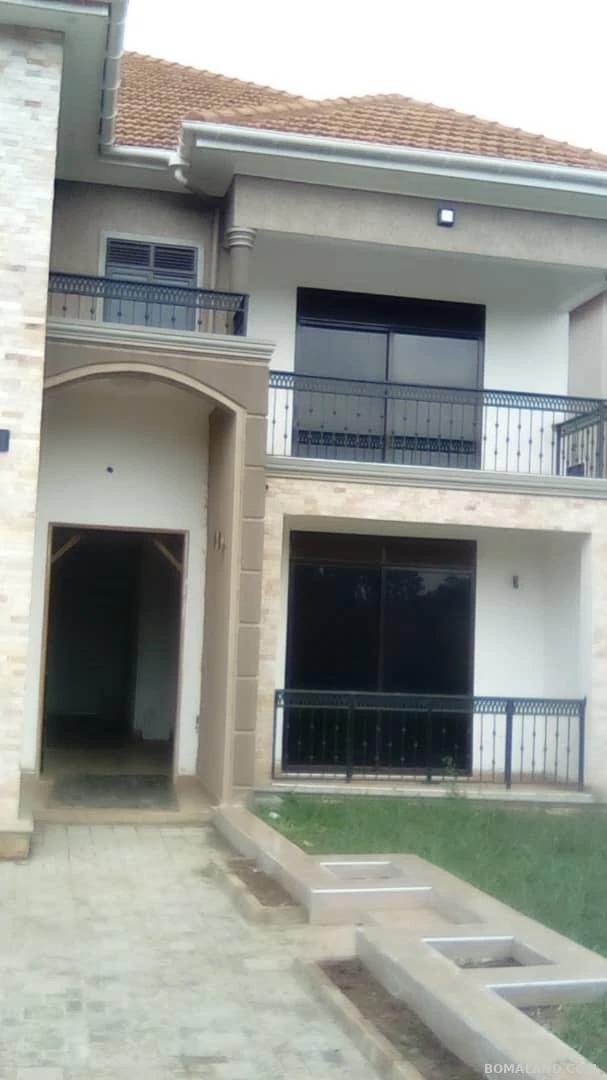 6 bedroom Storeyed house for sale in Kasangati Wakiso Uganda