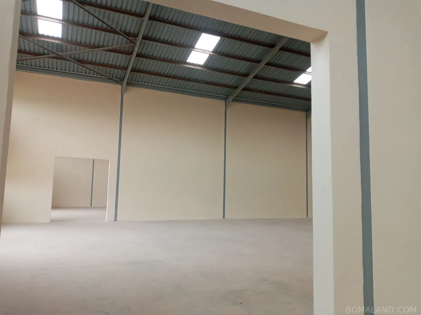 Warehouse for rent in Wankulukuku Kampala Uganda