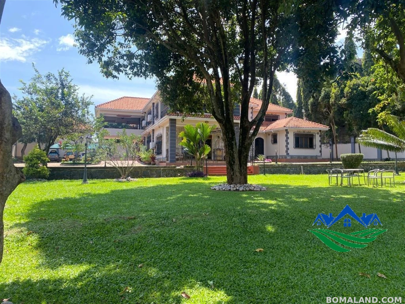 7 bedroom Mansion for sale in Entebbe Wakiso Uganda