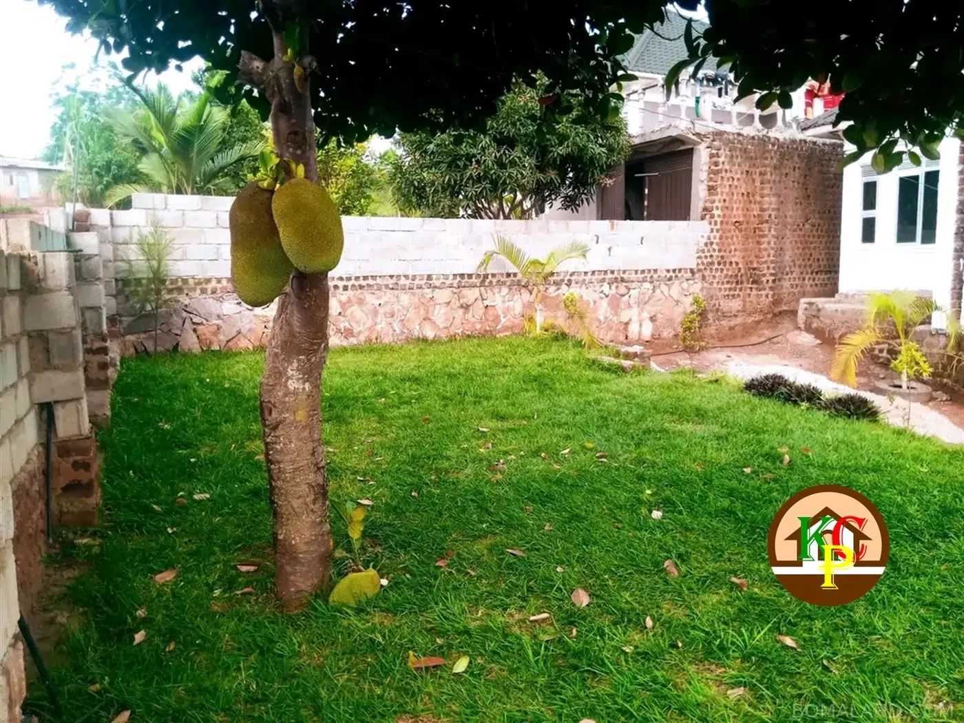 4 bedroom Bungalow for sale in Wantoni Mukono Uganda
