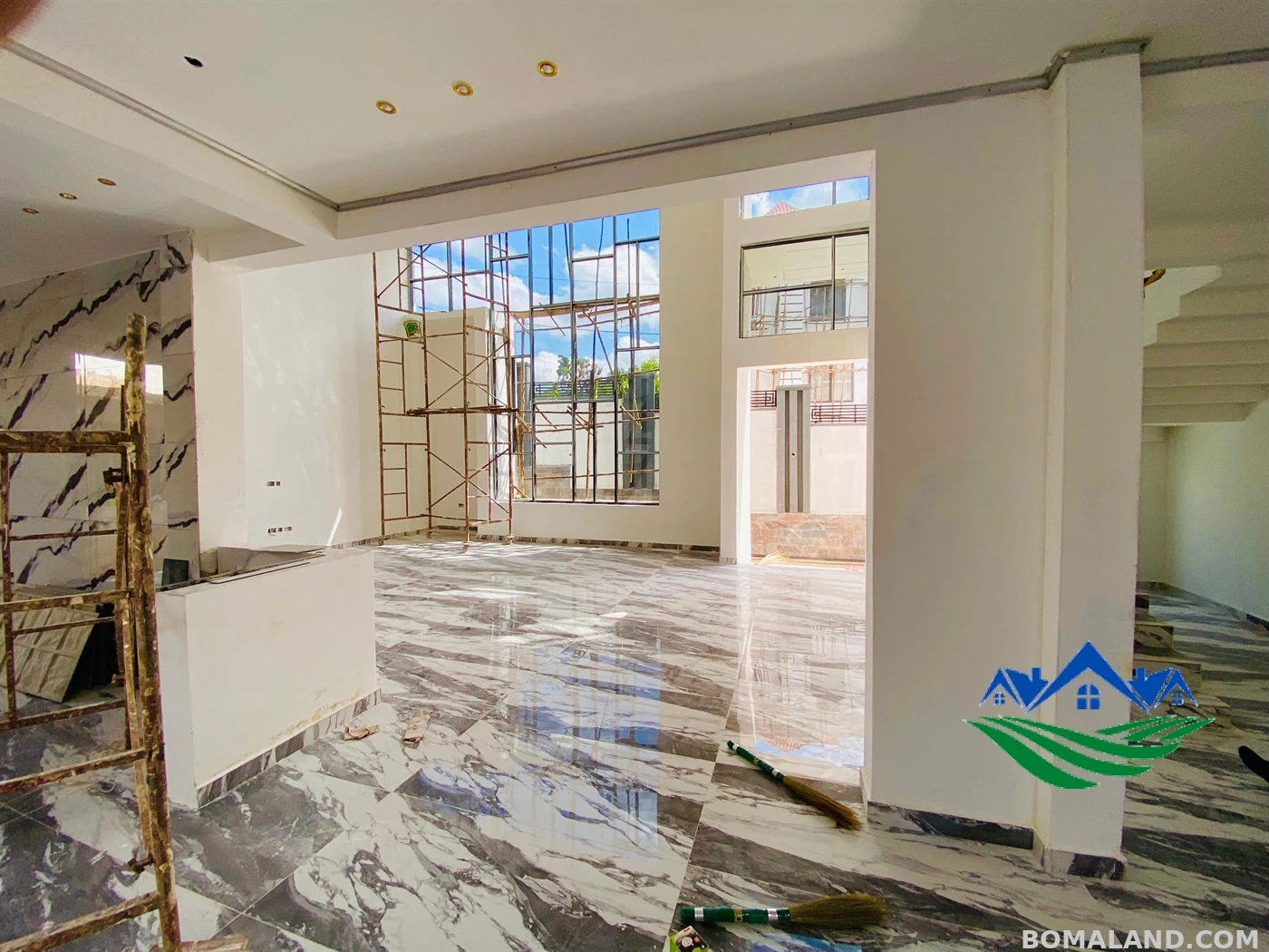 6 bedroom Mansion for sale in Kigo Wakiso Uganda